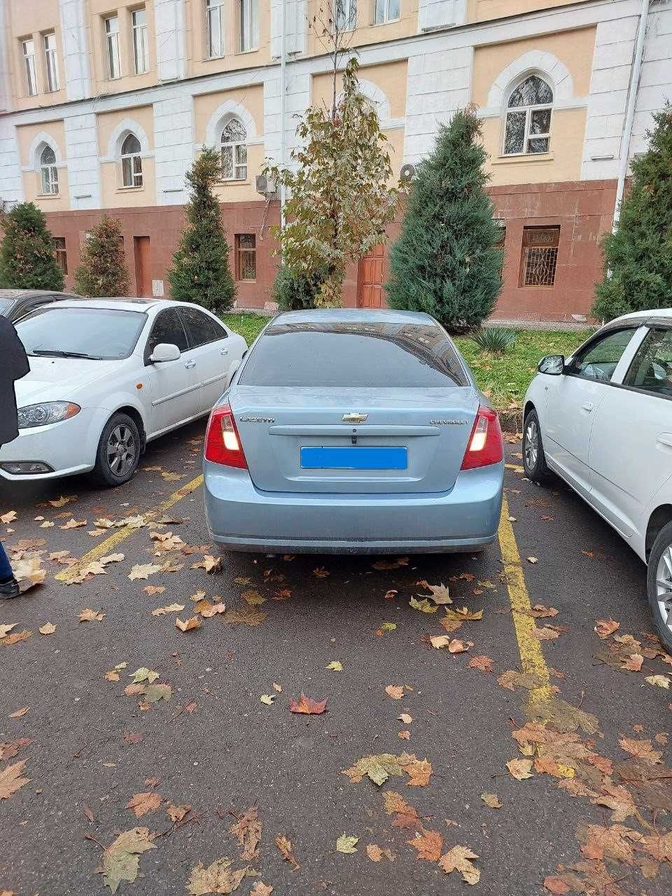 Lacetti 1.8 срочно продается