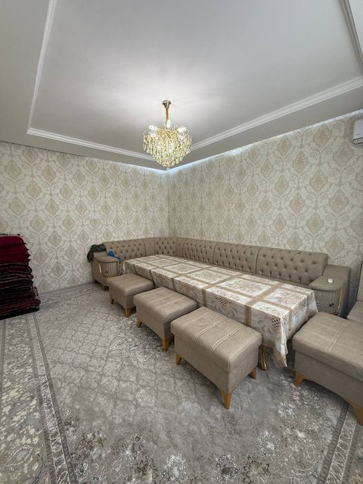 Uy Sotiladi srochna  Zangiota rayonida shaxarga 6-7 km erkin postidan