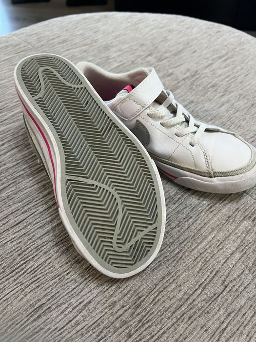 Маратонки Nike за момиче