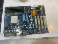 Placa baza pc Gigabyte GA-M52L-S3P+4 MEMORII CORSAIR