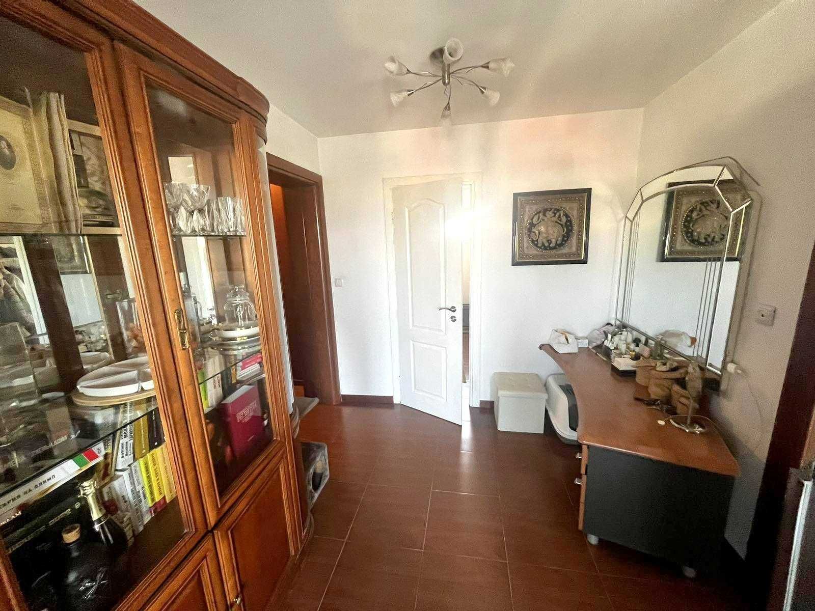 Продаваме мезонет в кв. Лозенец