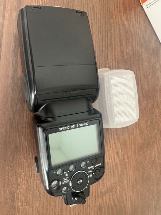 Blitz Nikon SB-900 in stare excelenta