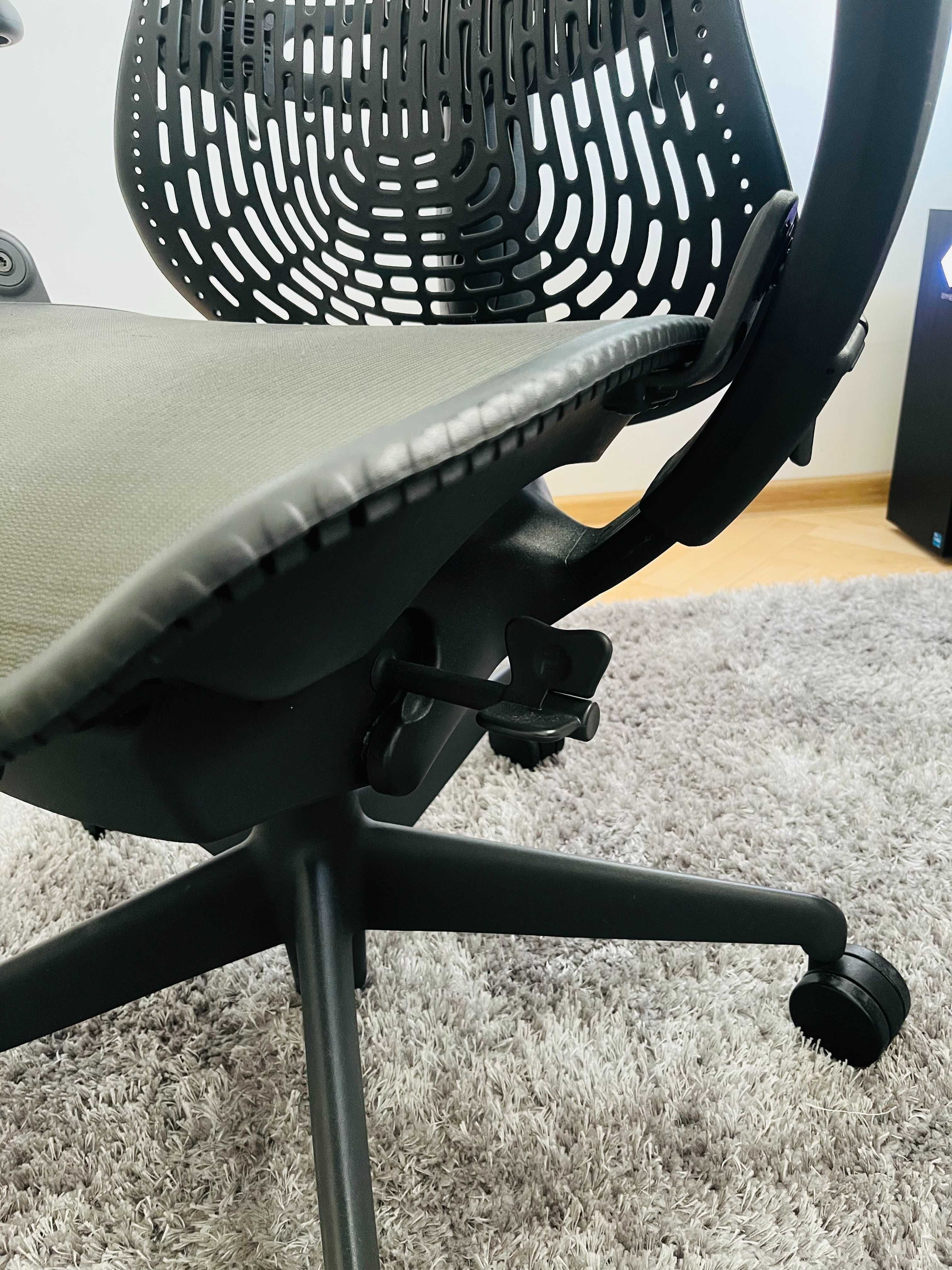 Herman Miller Mirra - Офис Стол - Ергономичен Стол (всички екстри)