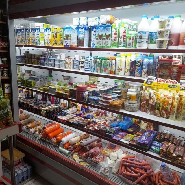 Витрина холодильник Музлатгич