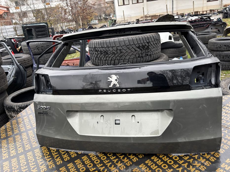 Багажник Капак Пежо 3008/Peugeot 3008