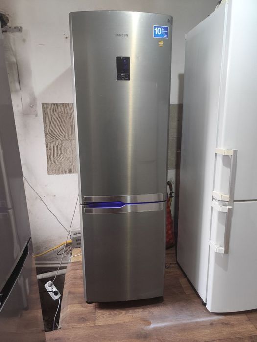 Холодильник Самсунг полностью рабочий