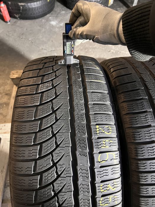 2 anvelope iarna 245/35/21 , nokian , 5.8 mm