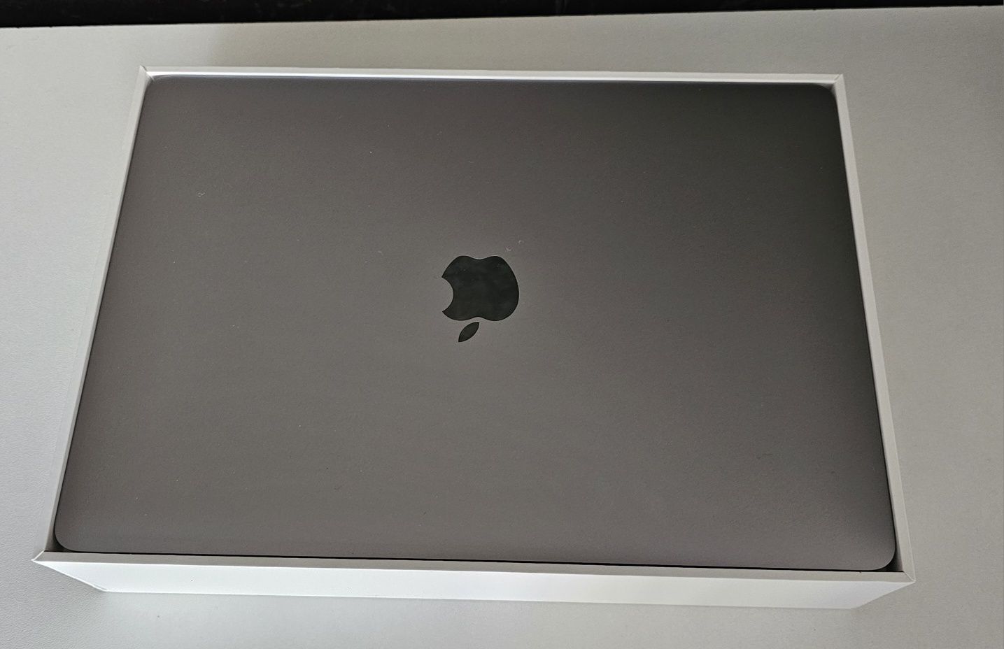 Macbook Air M1 8gb 256 gb Space Grey