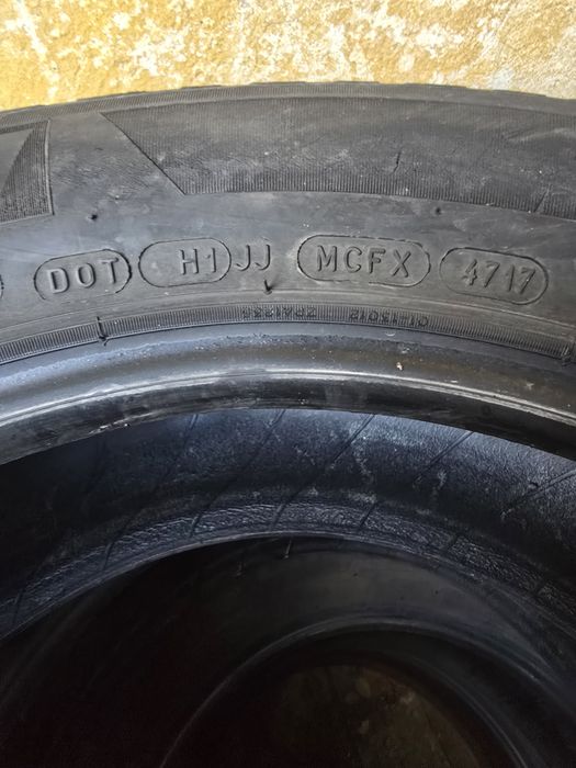 Vand cauciucuri 235 55 R17 ms