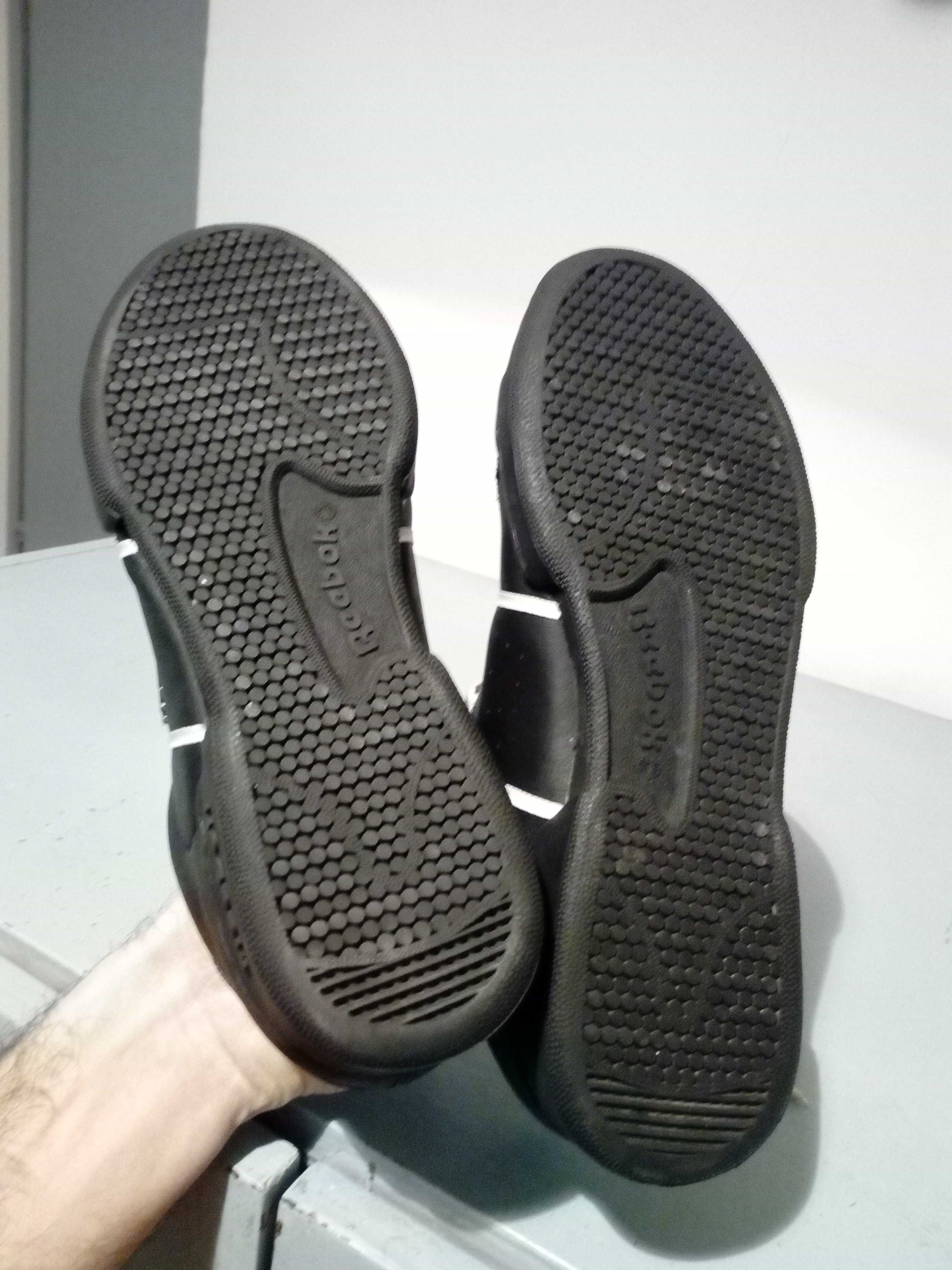 Adidas и Reebok: оригинални унисекс и дамски  маратонки! Като нови!