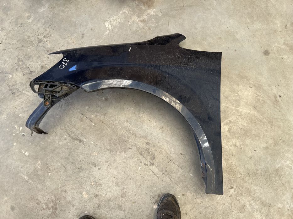 aripa stanga fata volkswagen touran - motorina 2012