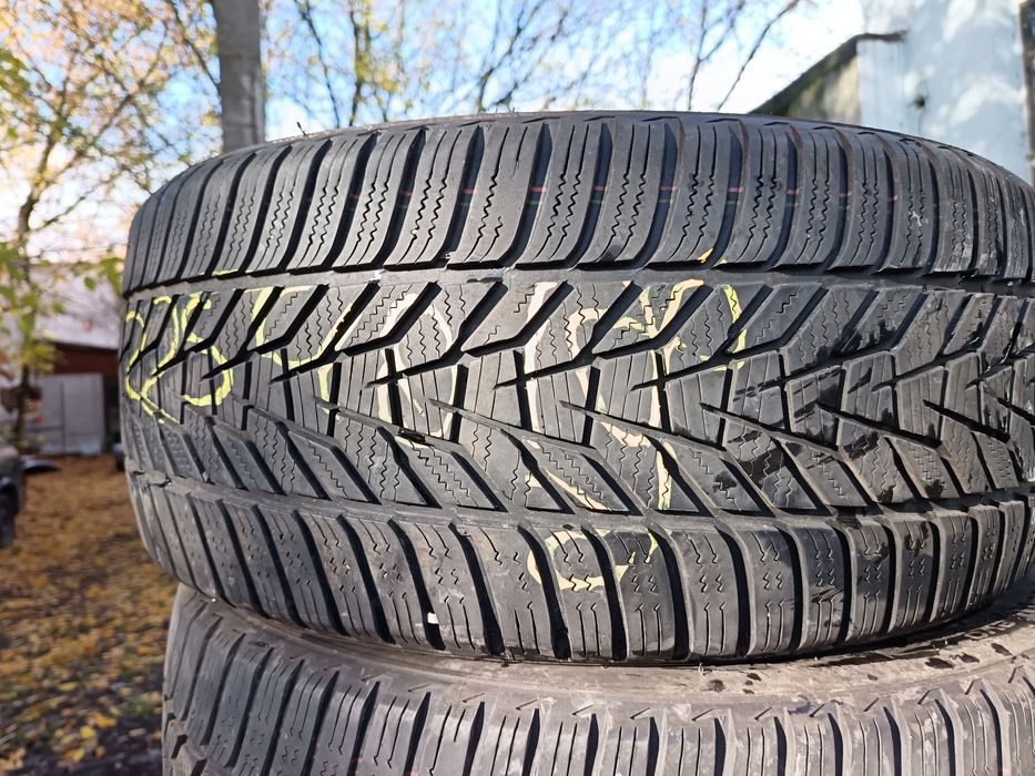 Anvelope MS iarna 225 40 18 hankook 2021 6.8mm