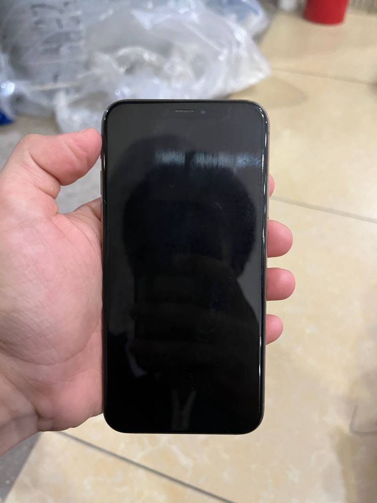Iphone xs gold sotiladi srochni
