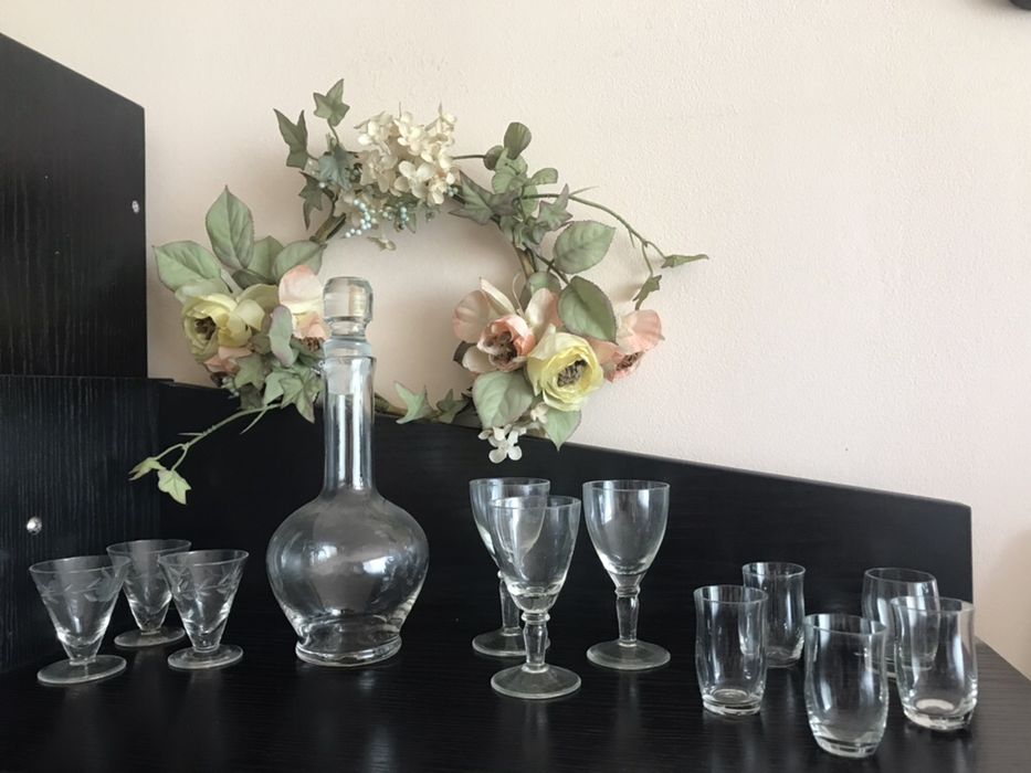 Чашки и шише, сувенири за подарък