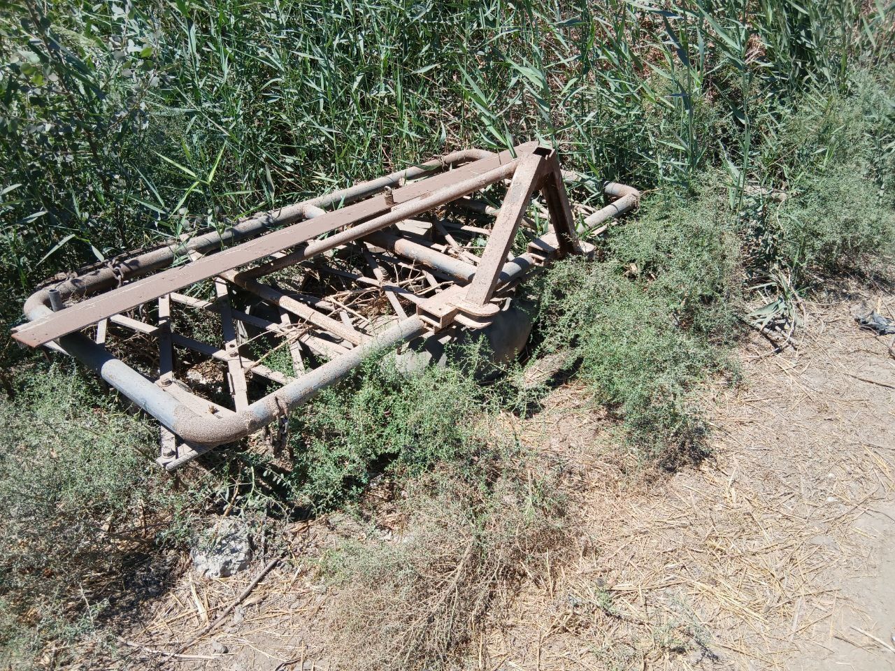Satsiyanasi zoʻr qarab haydalgan 
Zigzak
Chel mashina