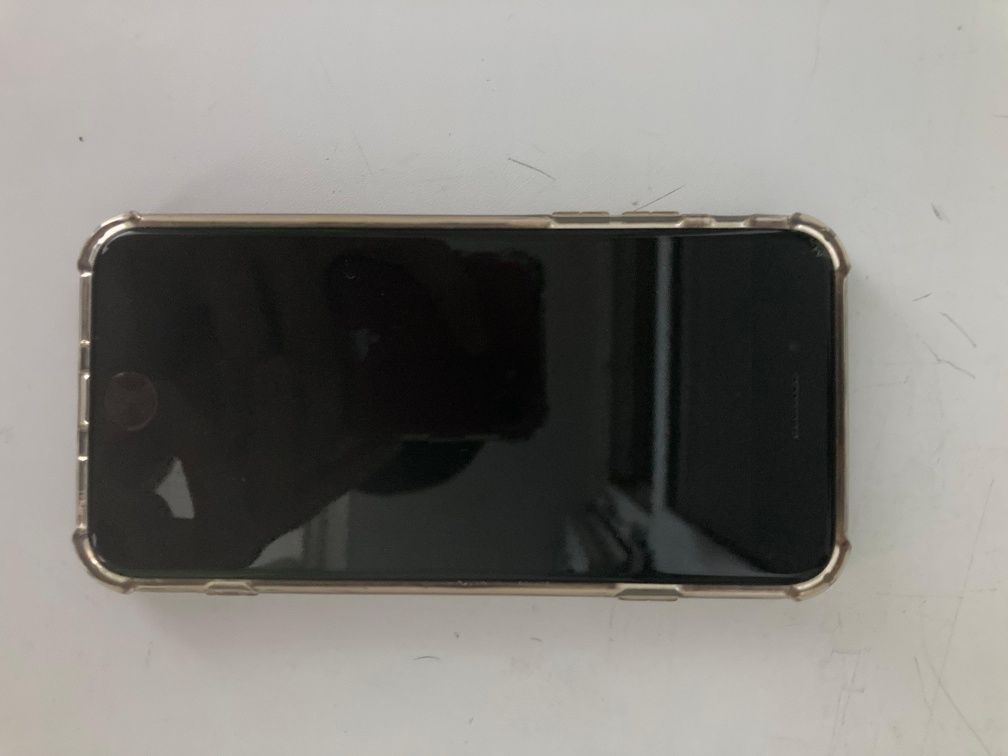 IPhone 8 64 - gb