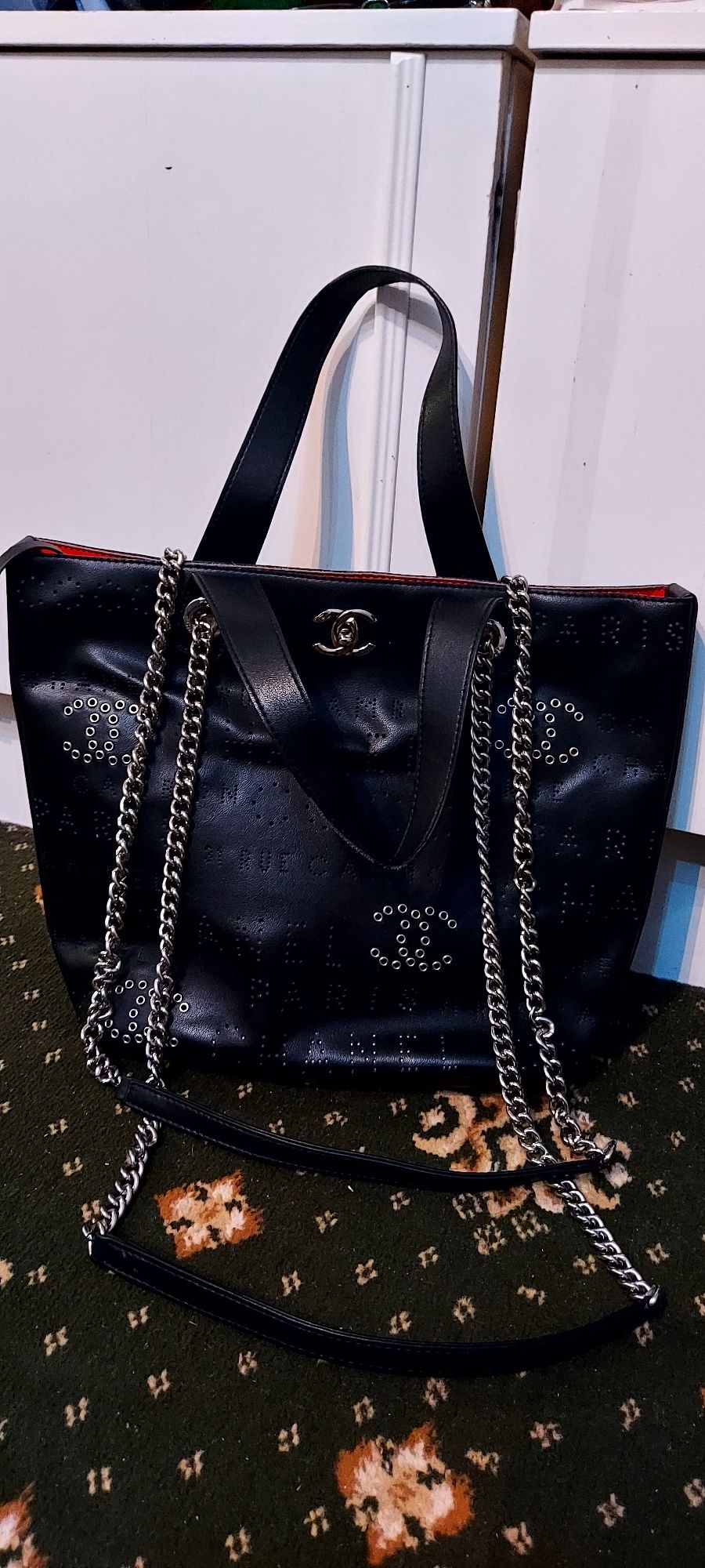 Модная и стильная кожаная сумка"Шанель"