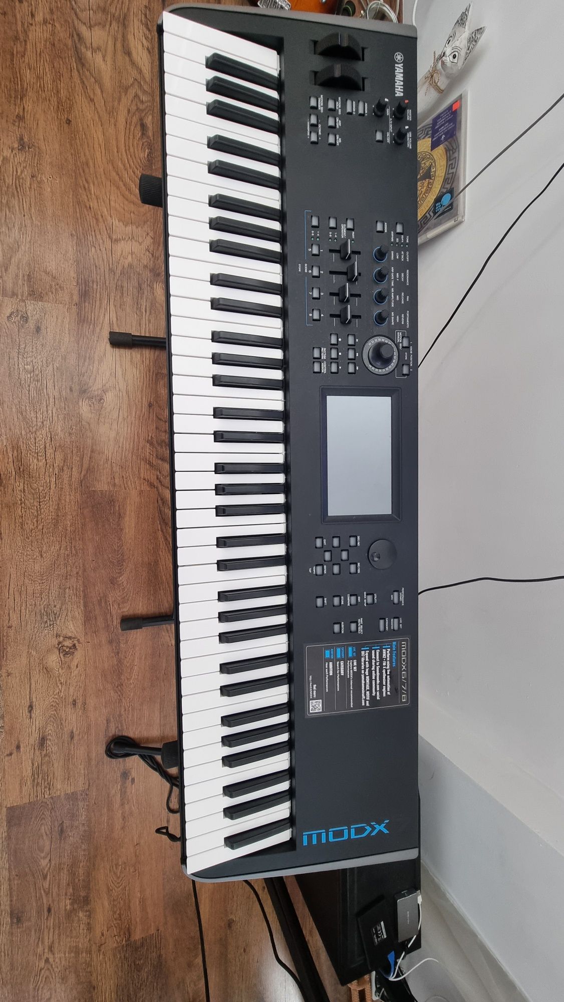 YAMAHA MODX 7 синтезатор