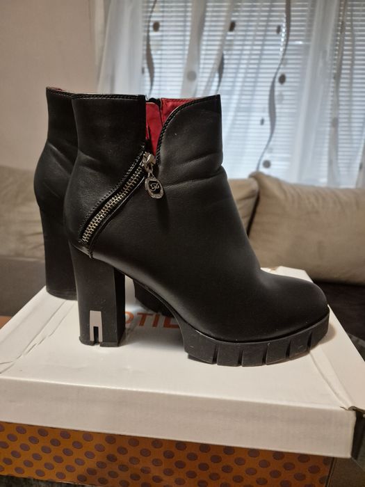 Боти черни зимни 40 номер