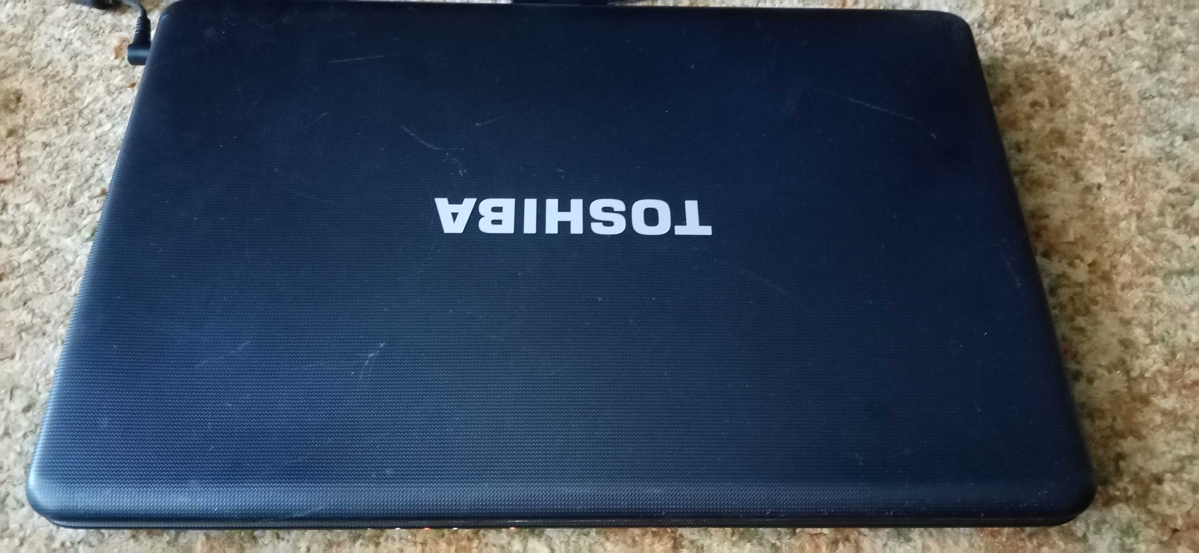 Продавам лап топ toshiba
