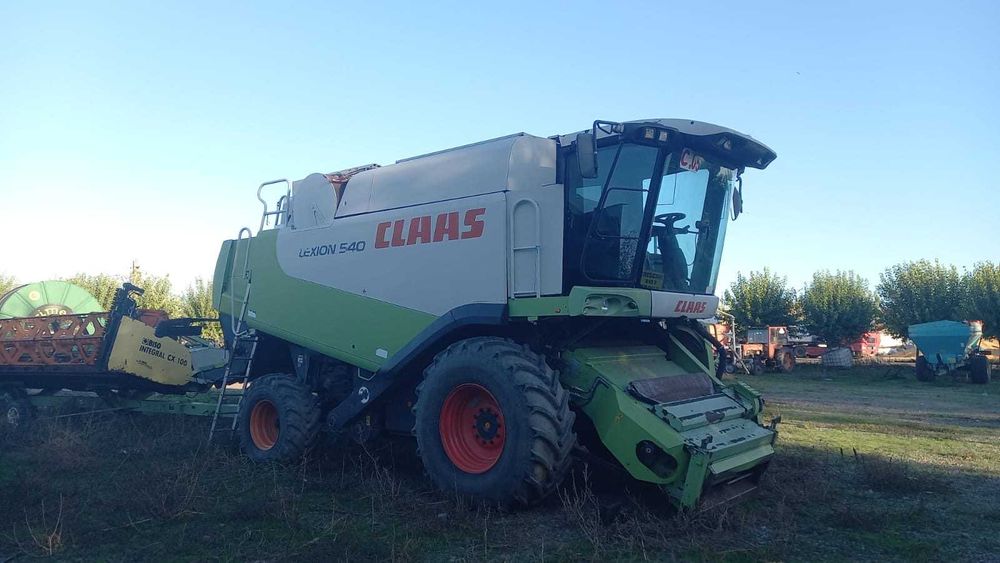 Combina CLAAS LEXION 540
