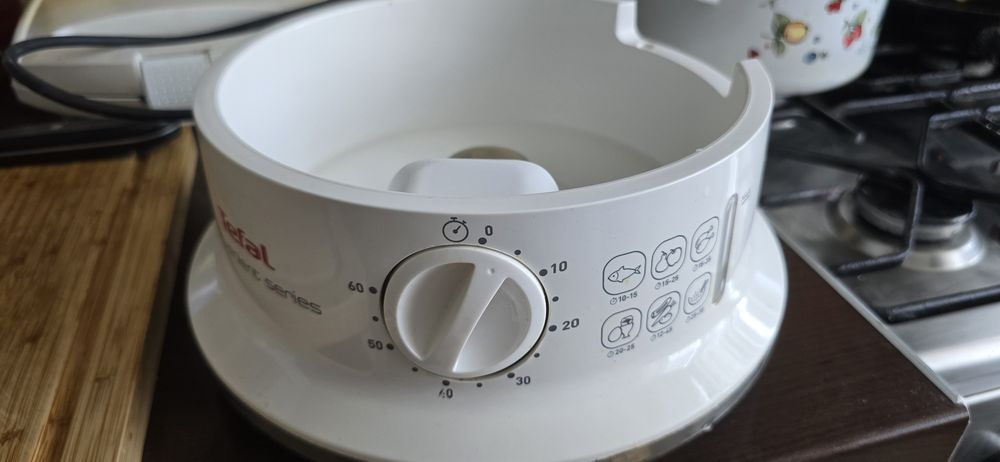 Vând aparat de gătit la aburi Tefan 1415