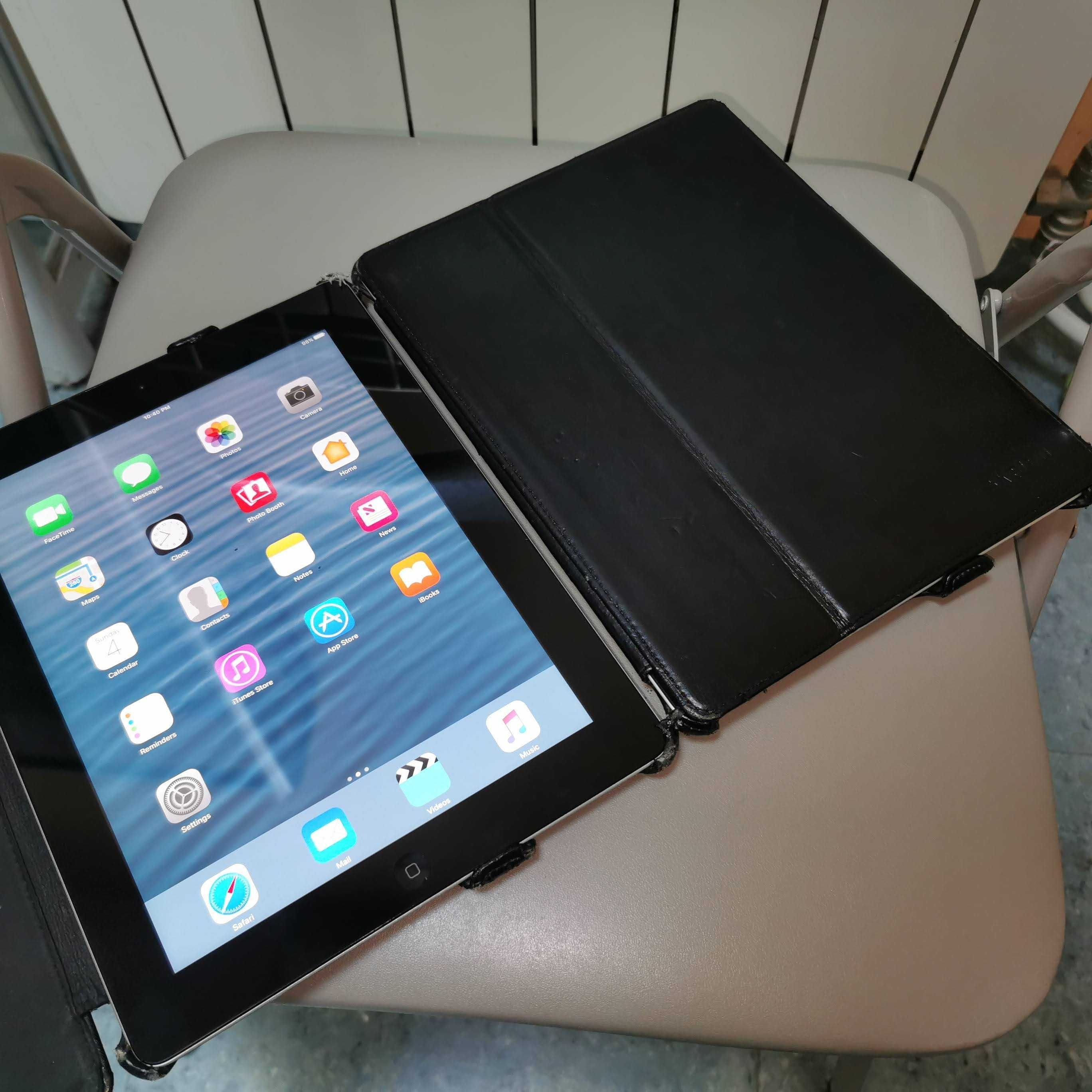 Таблет Apple iPad 4 Cellular+WiFi със зарядно и кожен калъф тефтер