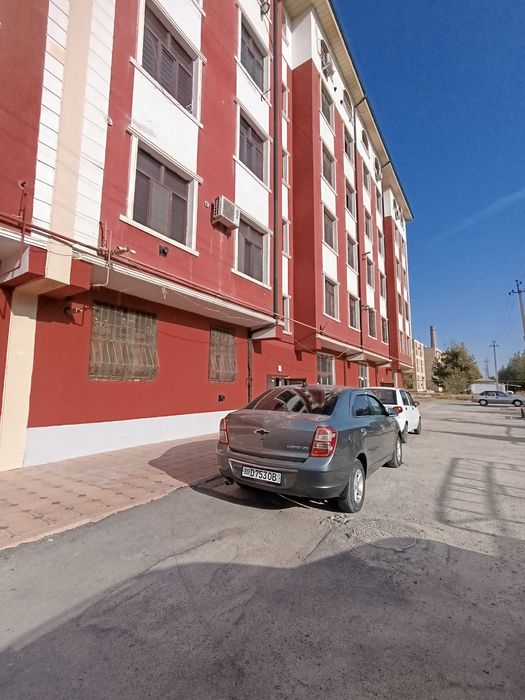 Boĝcha .maktab. balnitsa.raddom supermarket yonginasida