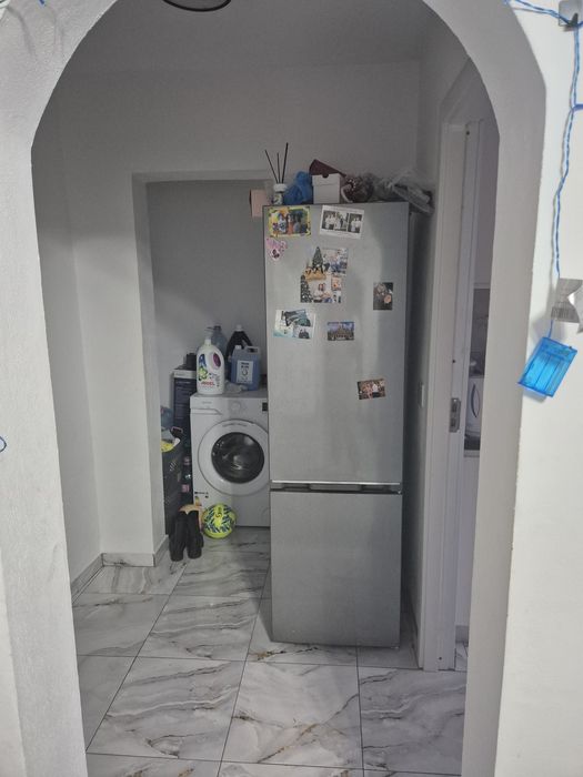 Vând apartament 3 camere