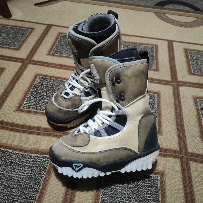 Boots snowboard si kit Inaltatoare