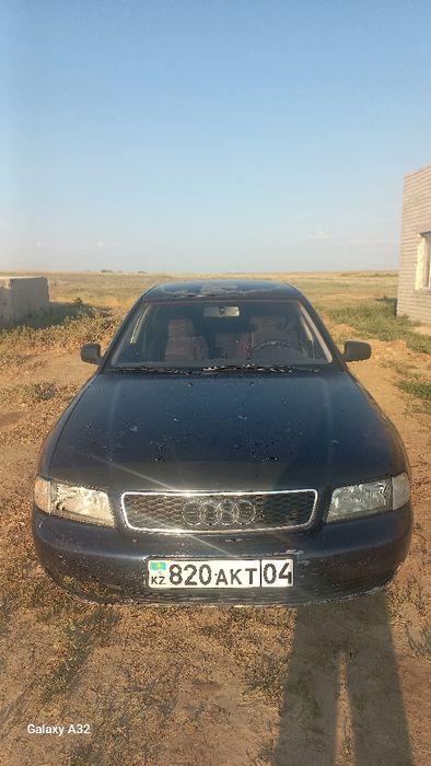 Ауди а4 1995год 1,6 газ бензин