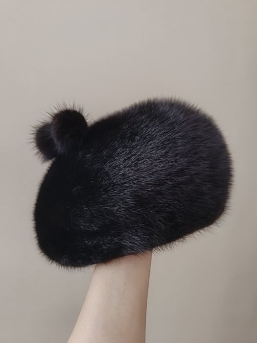 Женская норковая шапка