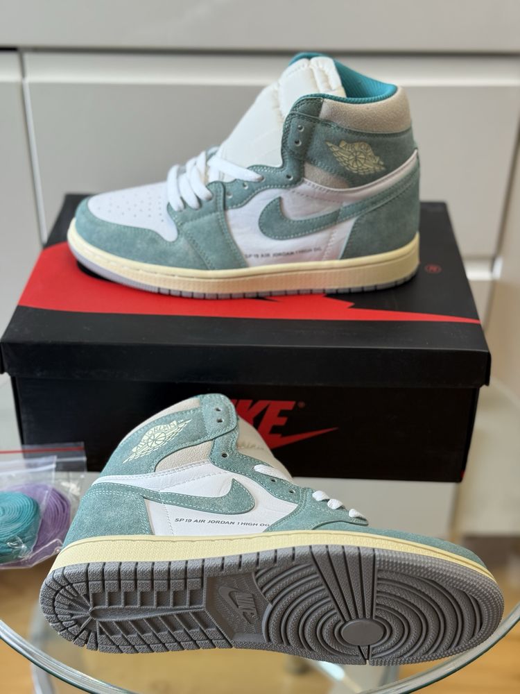 Air Jordan 1 Retro High Turbo Green Hyper