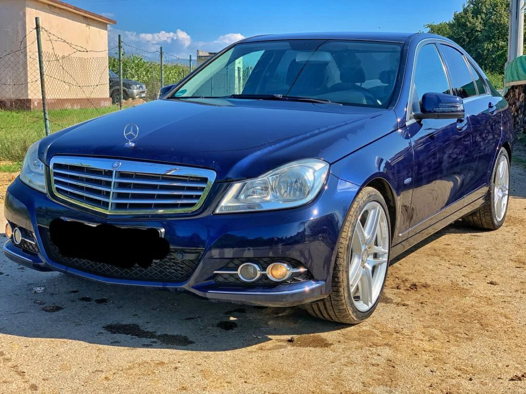 Vând Mercedes C220 an 2011