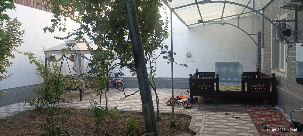 Сдаю свой 3 этажний дом на 2.7 сотих (коттедж)