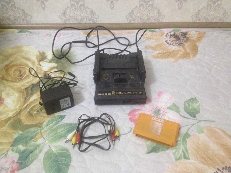 Игровая приставка Dendy