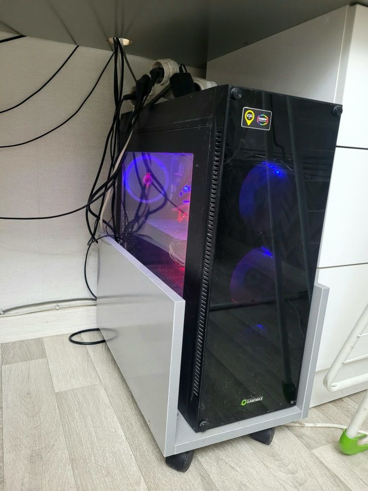 Продаётся игровой компьютер