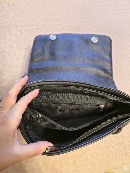 Нова дамска чанта през рамо