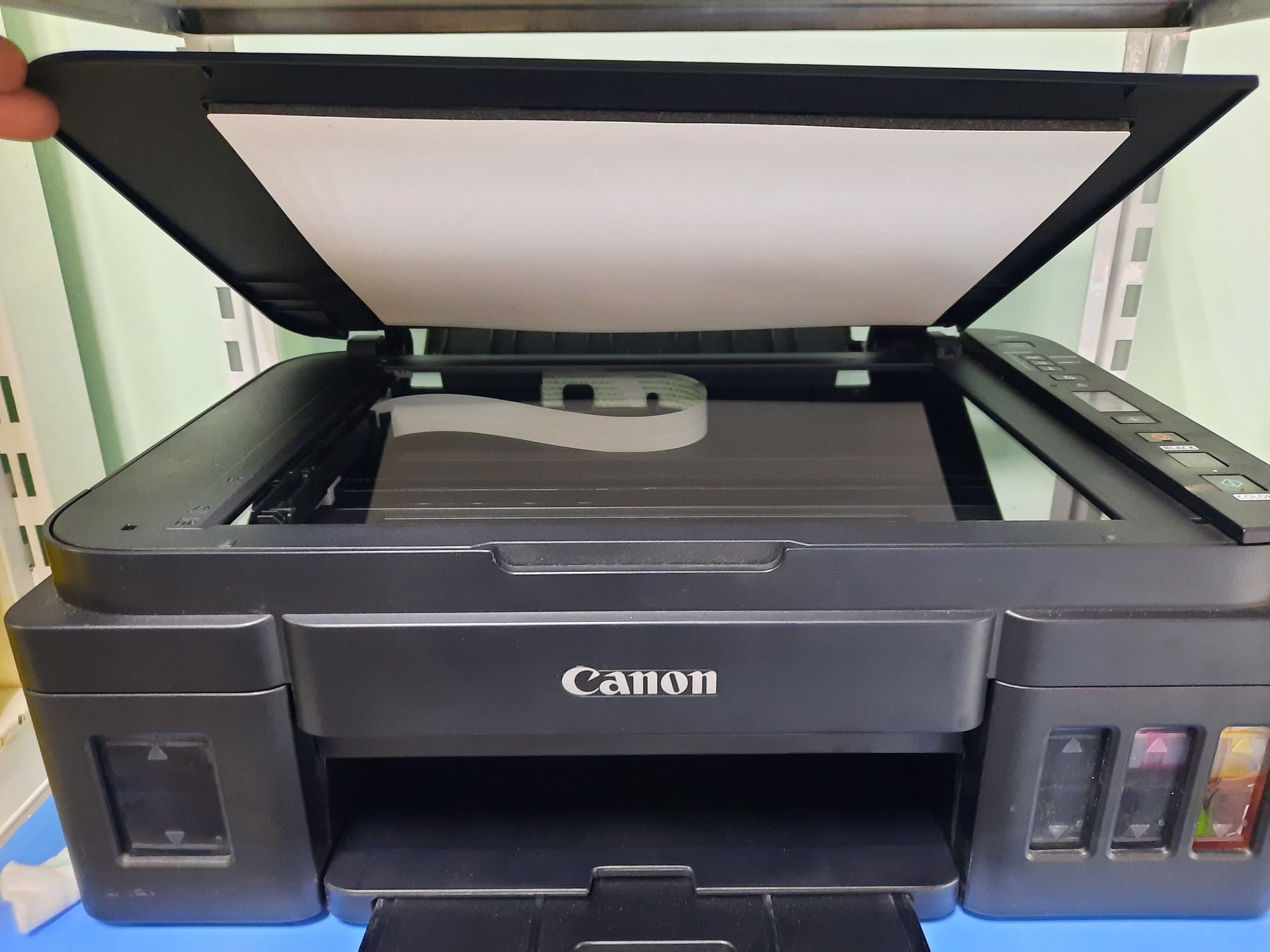Продам многофунциональный принтер
