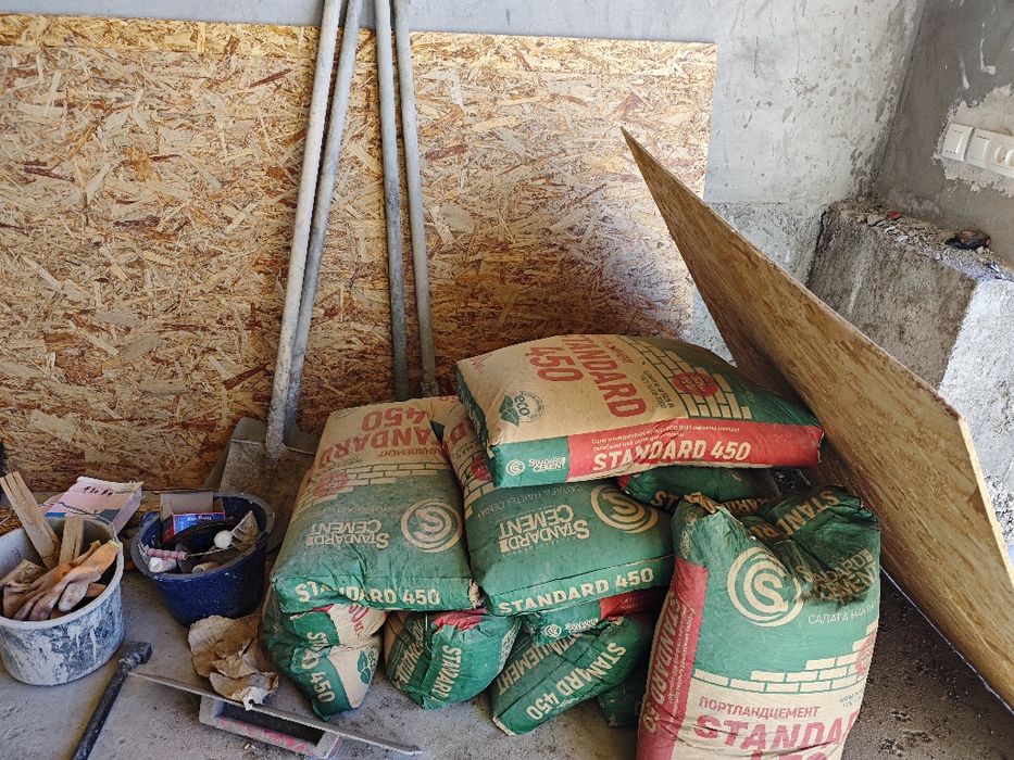 Стандарт цемент 10 қаптан асады.Бәрін алса қабы 1500 тг сатылады.