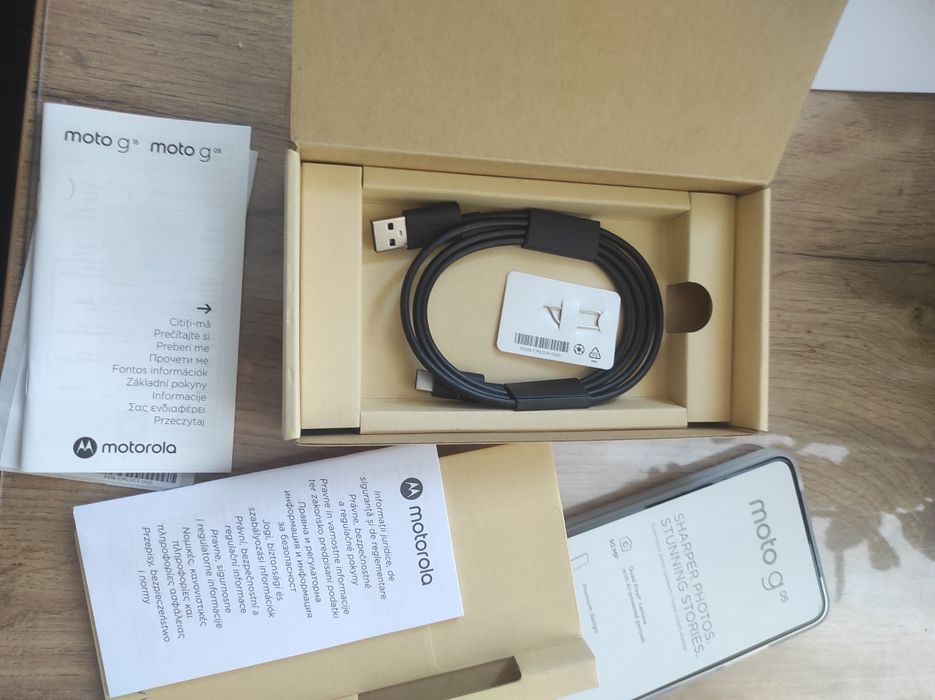 Телефон Motorola g 05