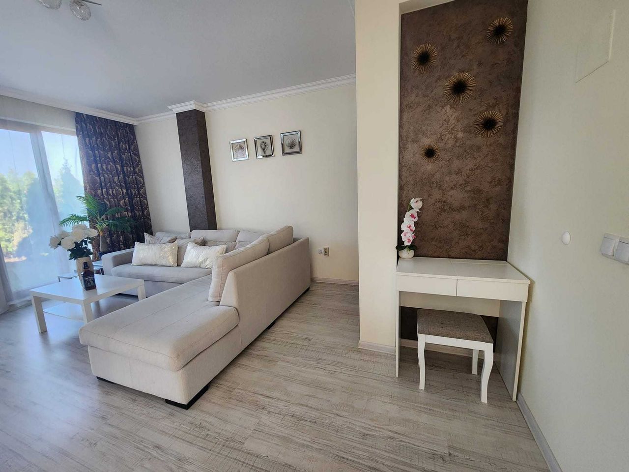 Дава се под наем Къща в Бургас, Сарафово - 130 кв.м за 1200 € - Снимка #3