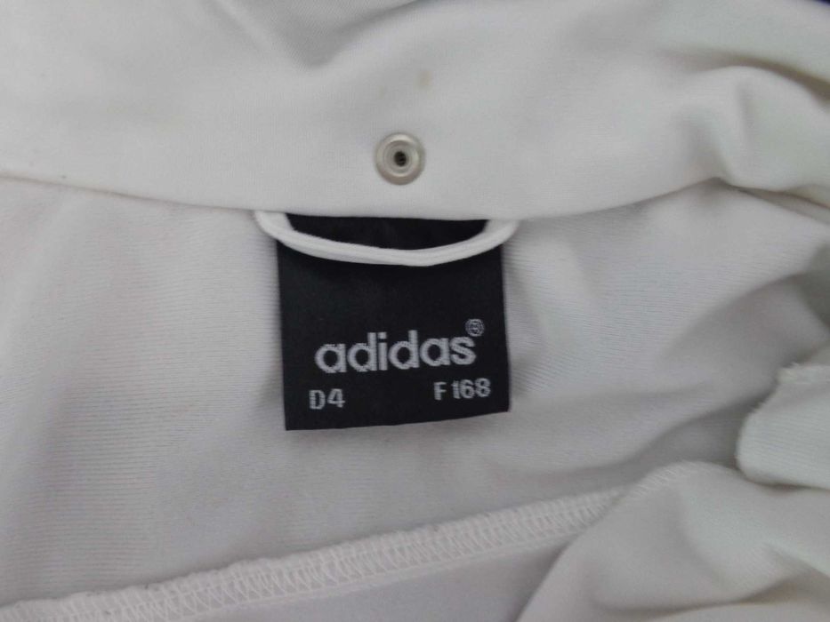 Vesta Adidas cu gluga marimea 36/38 GB- S US