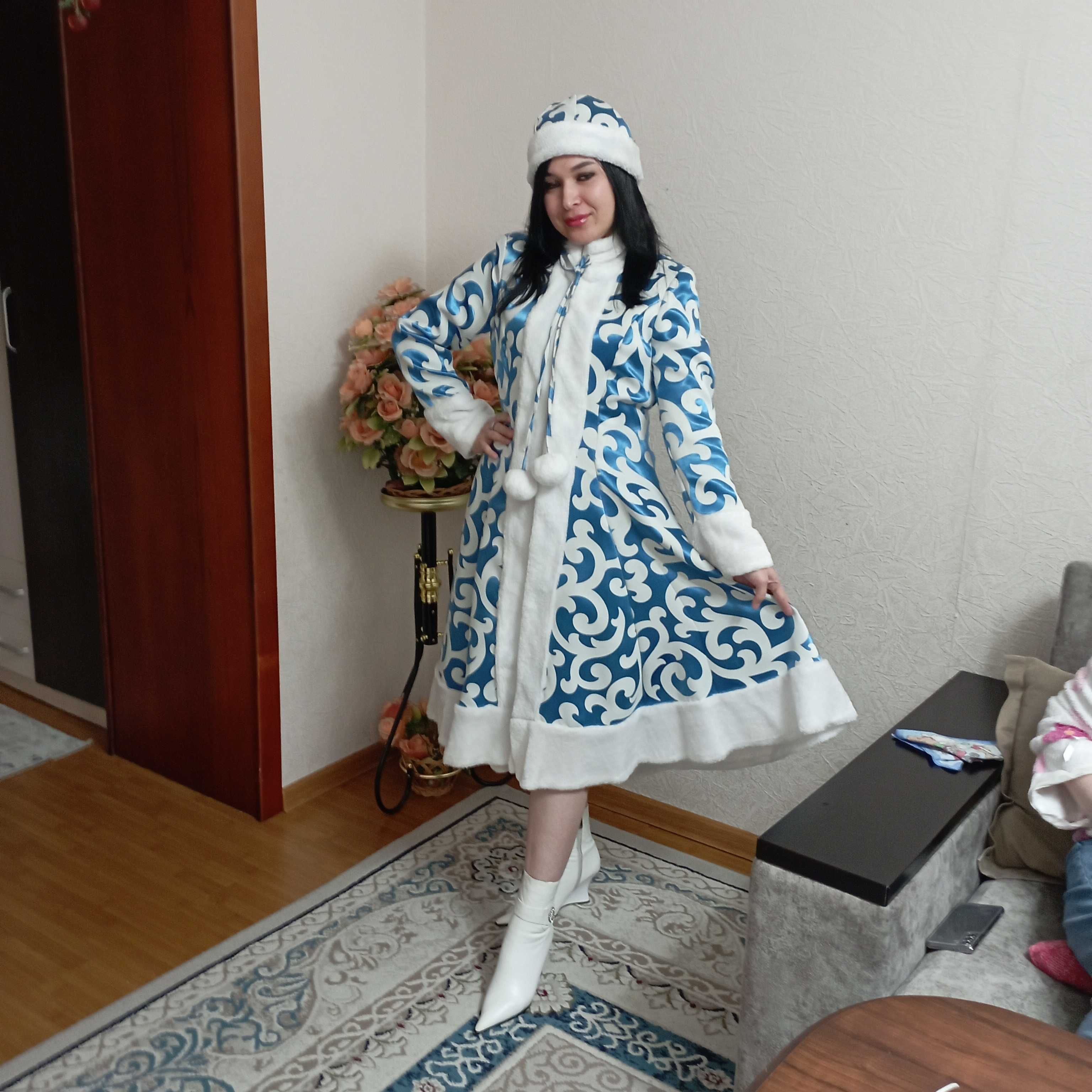 Костюм Снегурочки в аренду.