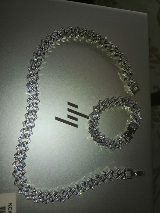 Колье с браслетом