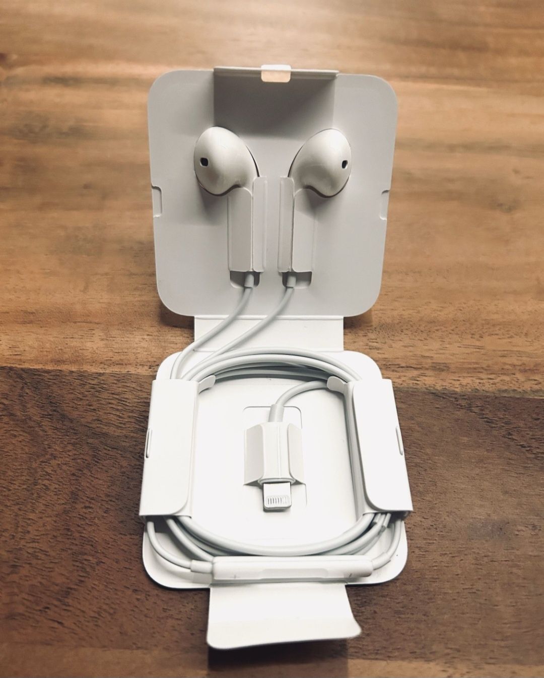 Нови слушалки Apple