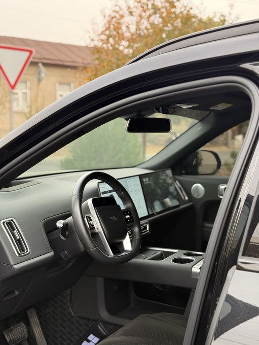 Продается Lixiang L9 Ultra 2024