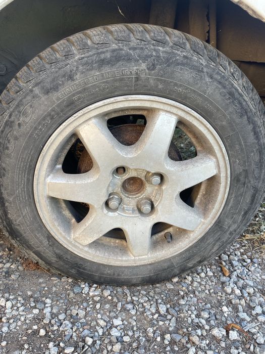 Toyota Yaris 1.0 на части