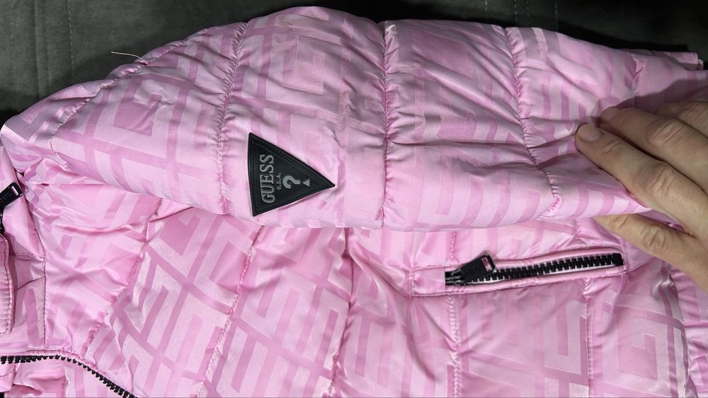 Зимно яке за момиче Guess