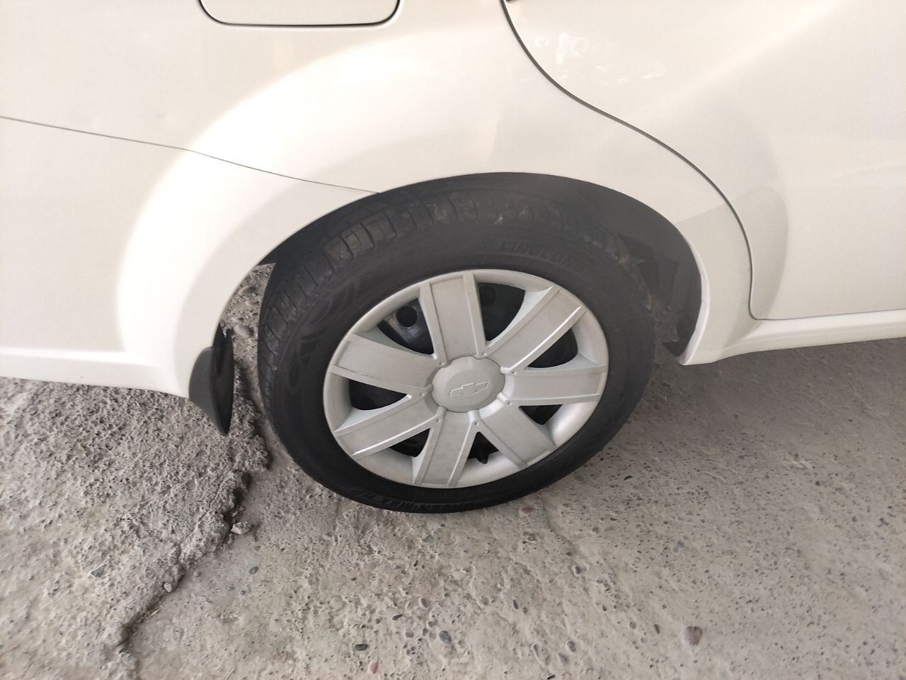 R15 Diska balon sotiladi diska xolati yaxshi